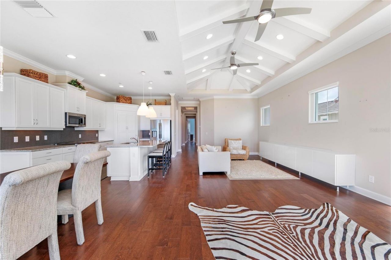 342 Castaway Cay Drive, Unit 201, Bradenton, FL 34209 Photo