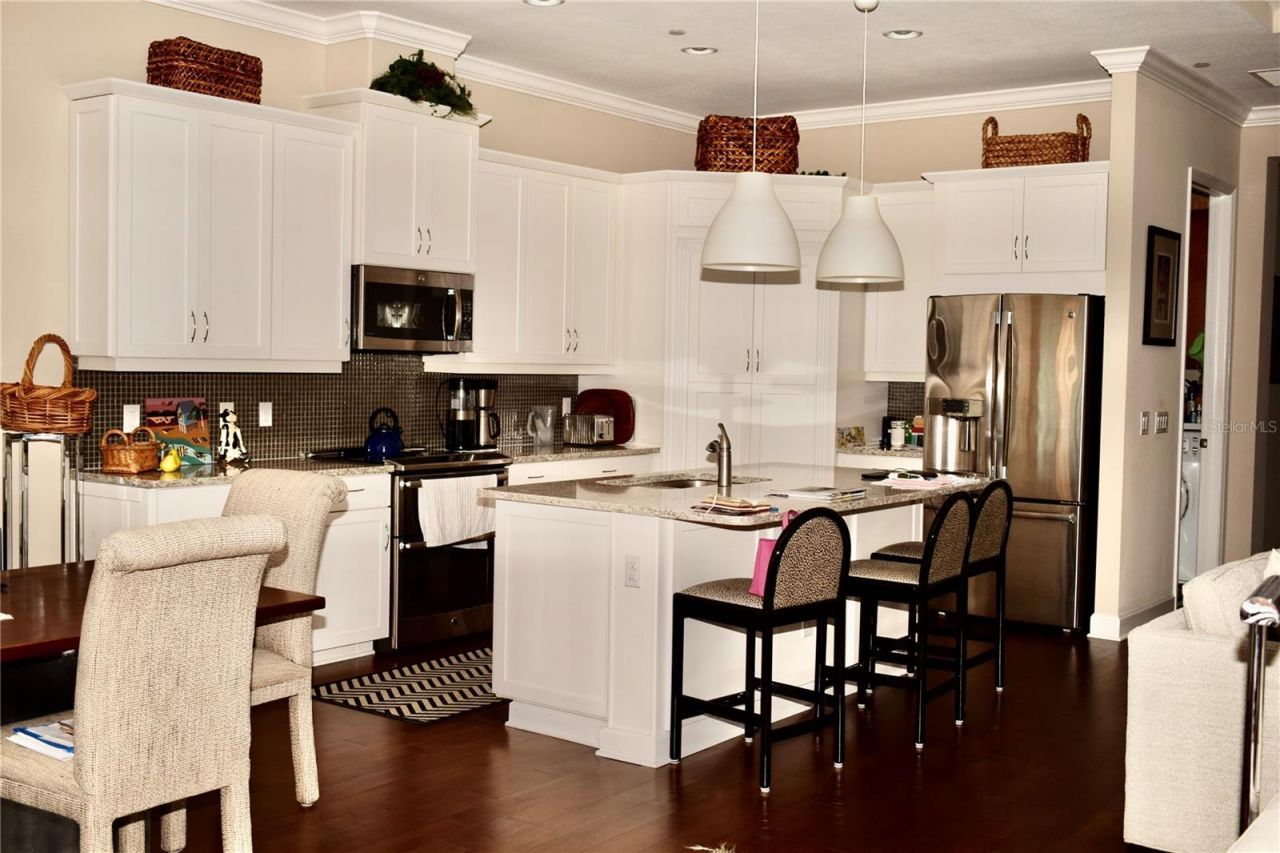 342 Castaway Cay Drive, Unit 201, Bradenton, FL 34209 Photo