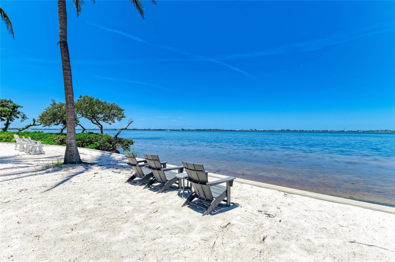 342 Castaway Cay Drive, Unit 201, Bradenton, FL 34209 Photo