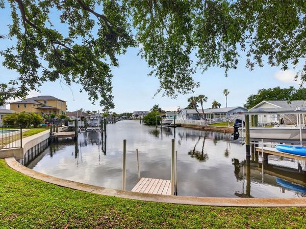 5200 14TH STREET NE, ST PETERSBURG, FL 33703