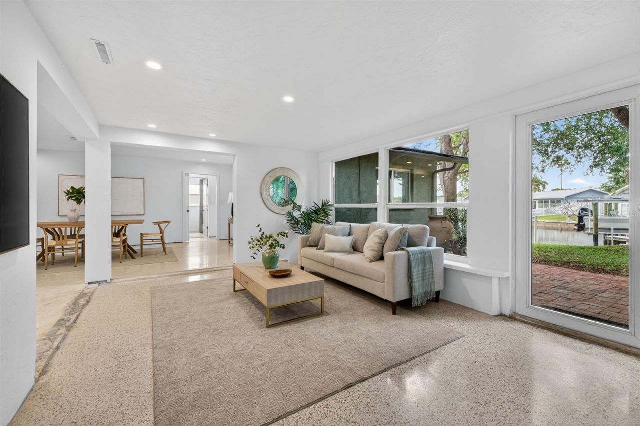 5200 14th Street Ne, Saint Petersburg, FL 33703 Photo