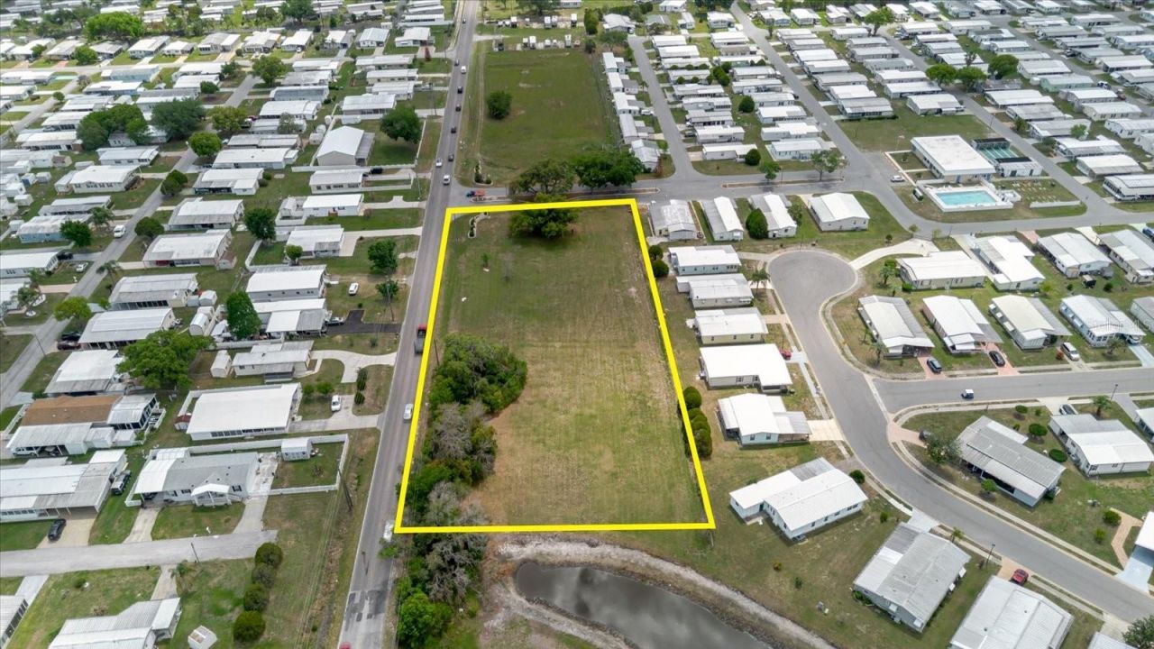 5407 Dean Dairy Rd, Zephyrhills, FL 33541 Photo