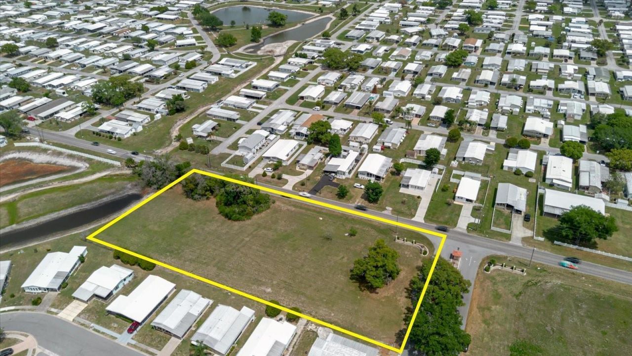 5407 Dean Dairy Rd, Zephyrhills, FL 33541 Photo