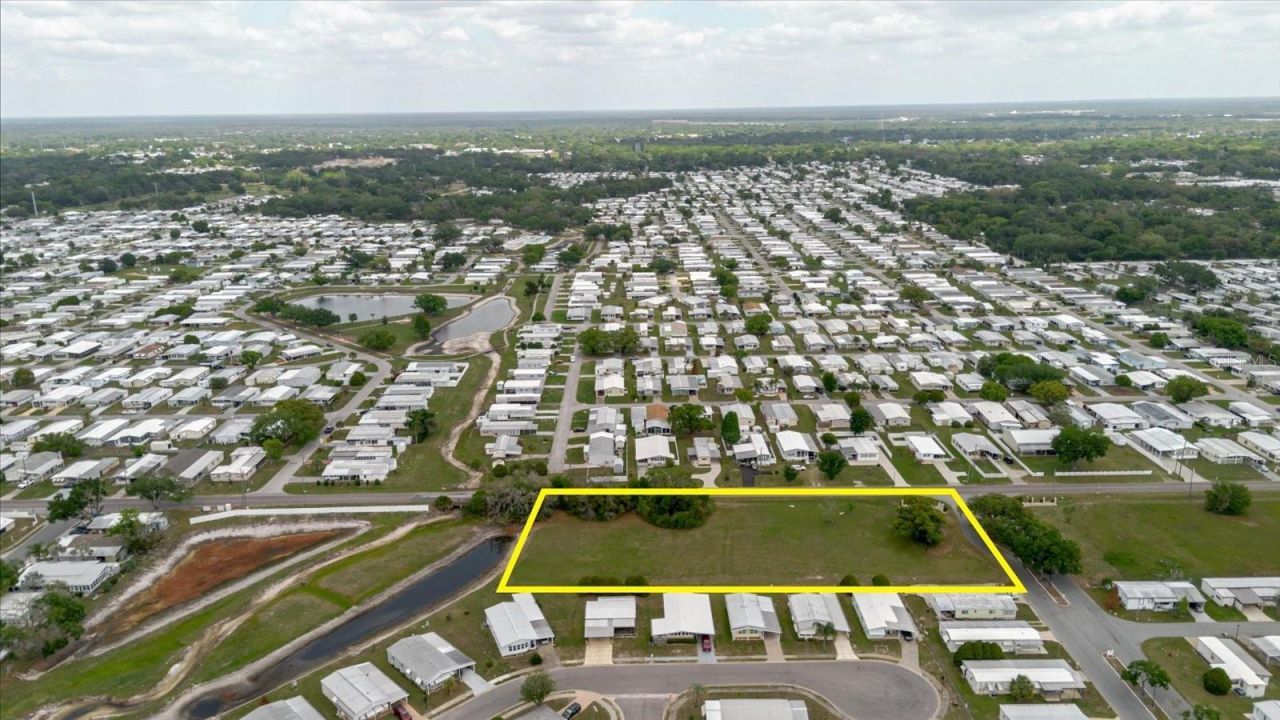 5407 Dean Dairy Rd, Zephyrhills, FL 33541 Photo