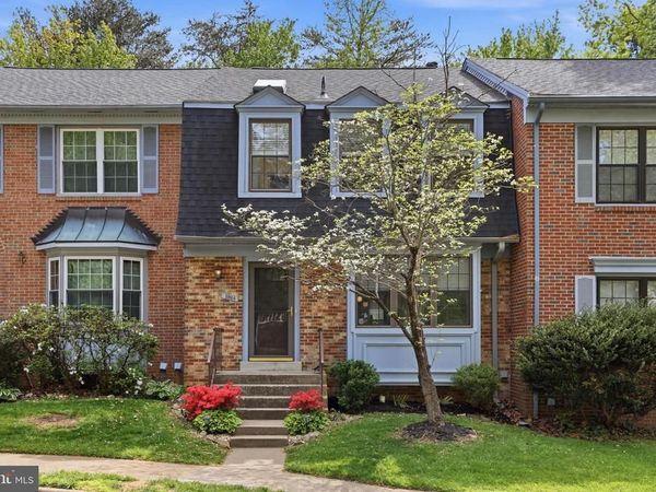 3964 BURNING BUSH COURT, FAIRFAX, VA 22033