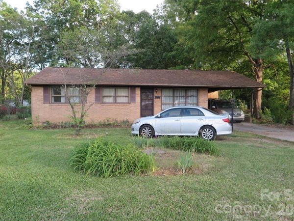 419 S Church Street , Lowell, NC 28098