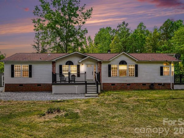 8836 Summerhill Drive , Waxhaw, NC 28173