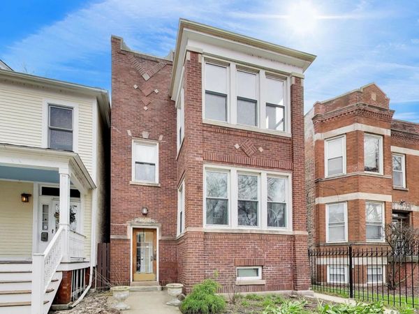 1657 W Winona Street, Chicago, IL 60640