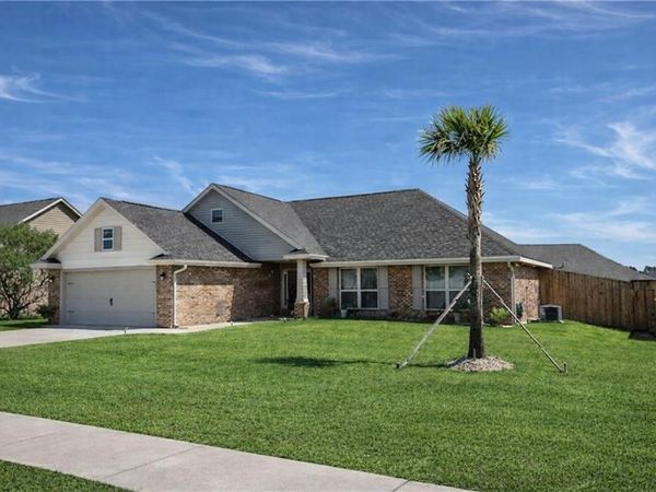 16396 Edgewater Circle, Loxley, AL 36551