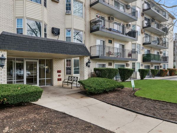 5506 Lincoln Avenue , Unit A511, Morton Grove, IL 60053