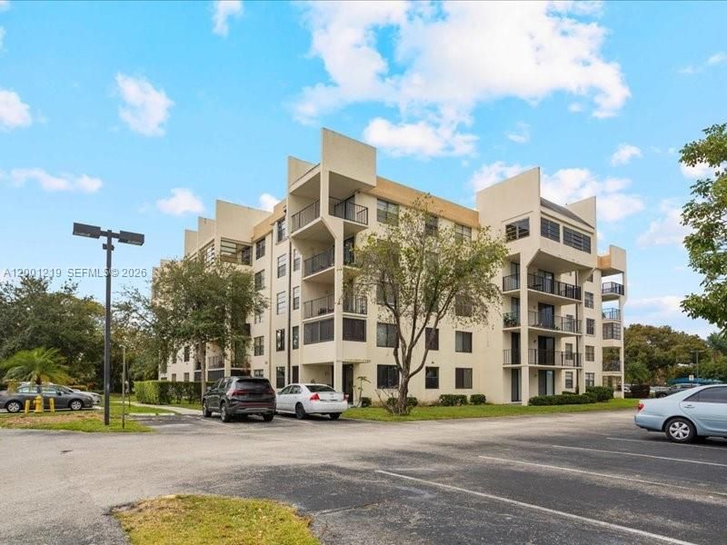 6193 Rock Island Rd, Unit 105, Tamarac, FL 33319 Photo