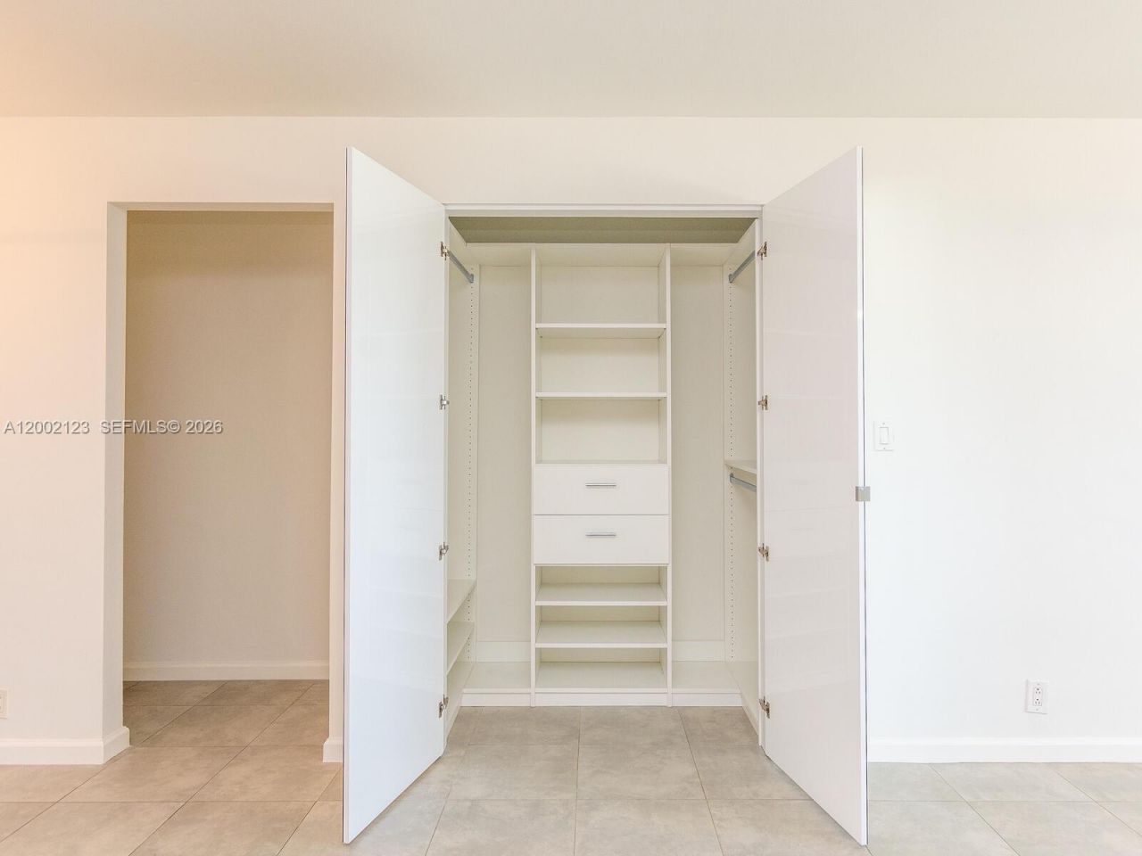 1000 E West Ave, Unit 1432, Miami Beach, FL 33139 Photo