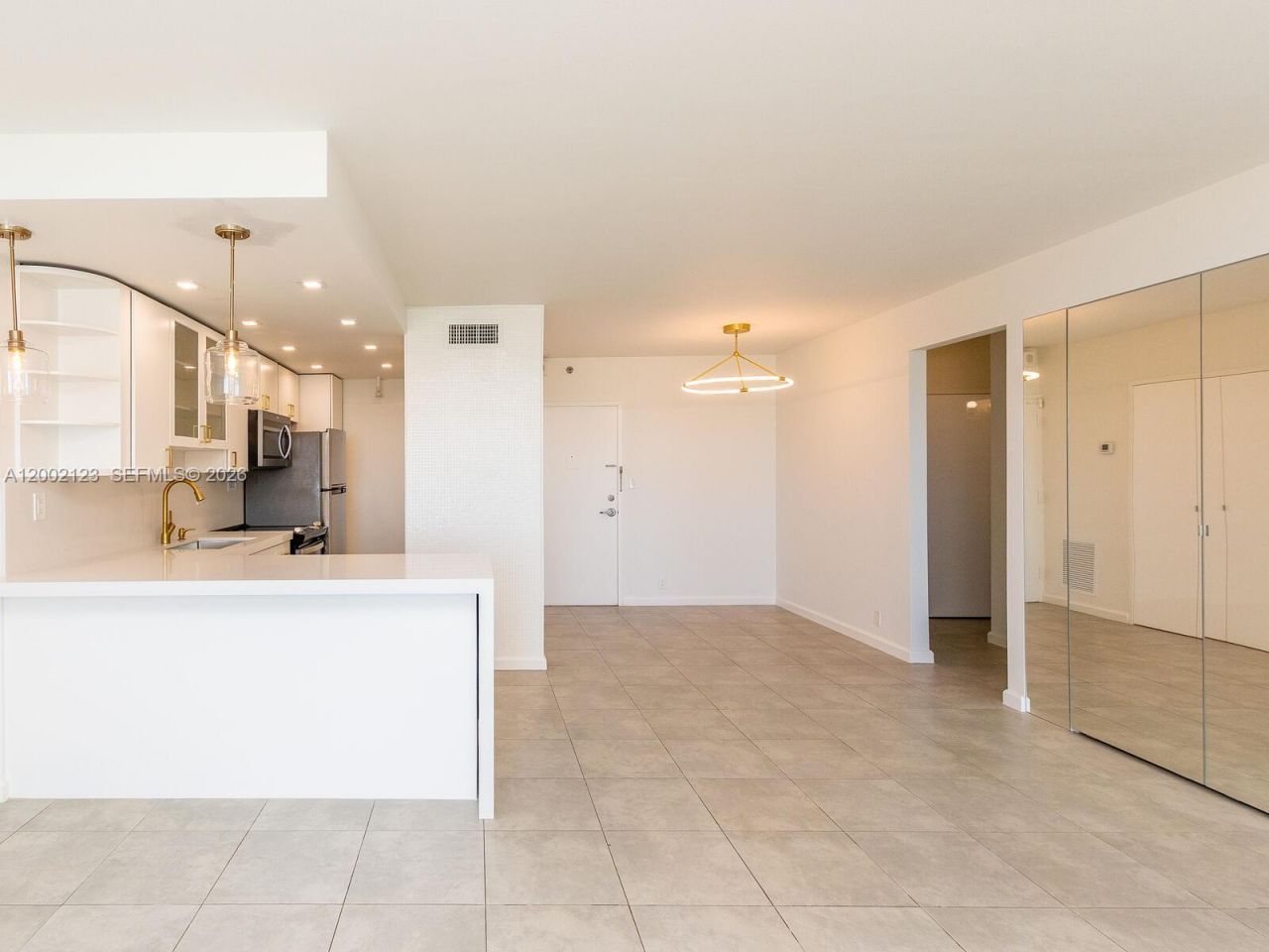 1000 E West Ave, Unit 1432, Miami Beach, FL 33139 Photo