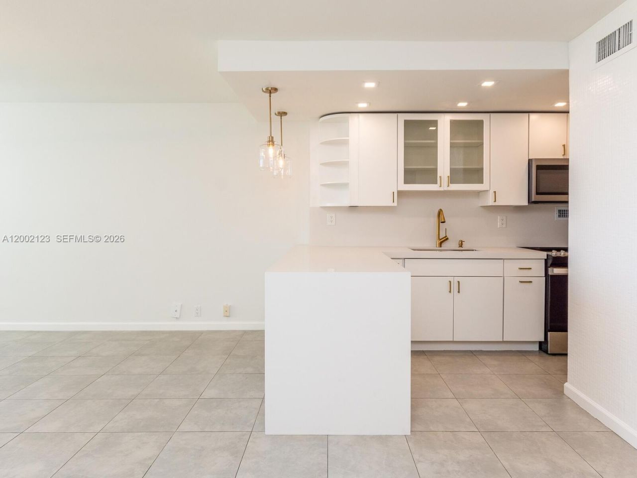 1000 E West Ave, Unit 1432, Miami Beach, FL 33139 Photo