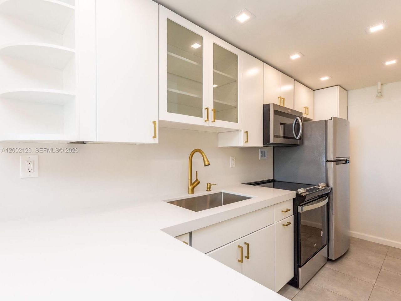 1000 E West Ave, Unit 1432, Miami Beach, FL 33139 Photo