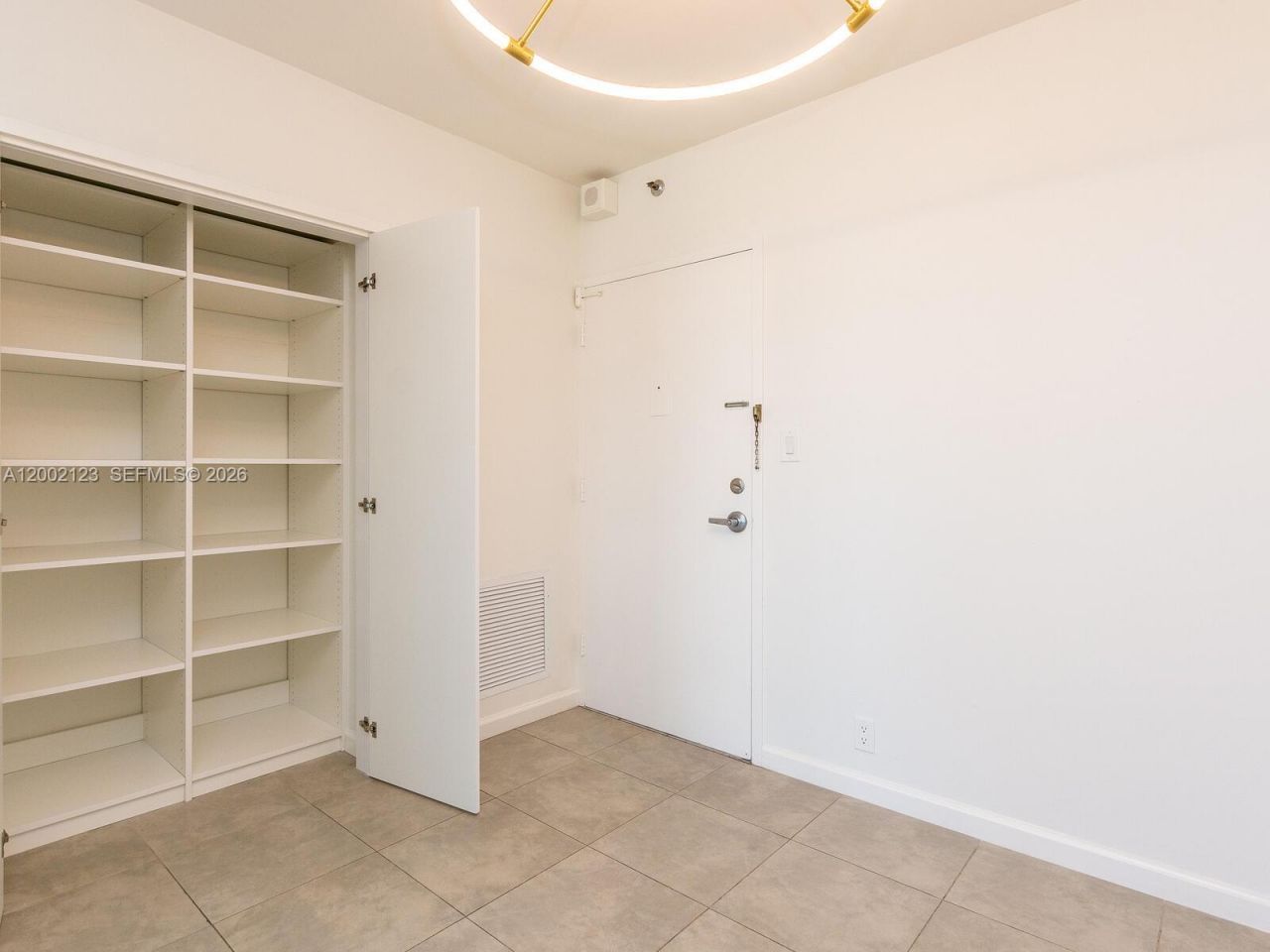 1000 E West Ave, Unit 1432, Miami Beach, FL 33139 Photo