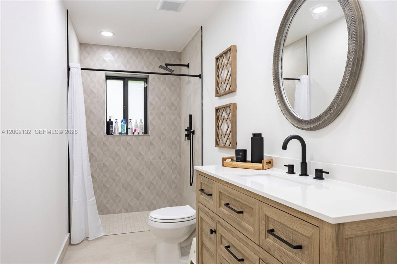 1030 NW 95th Ter, Plantation, FL 33322 Photo