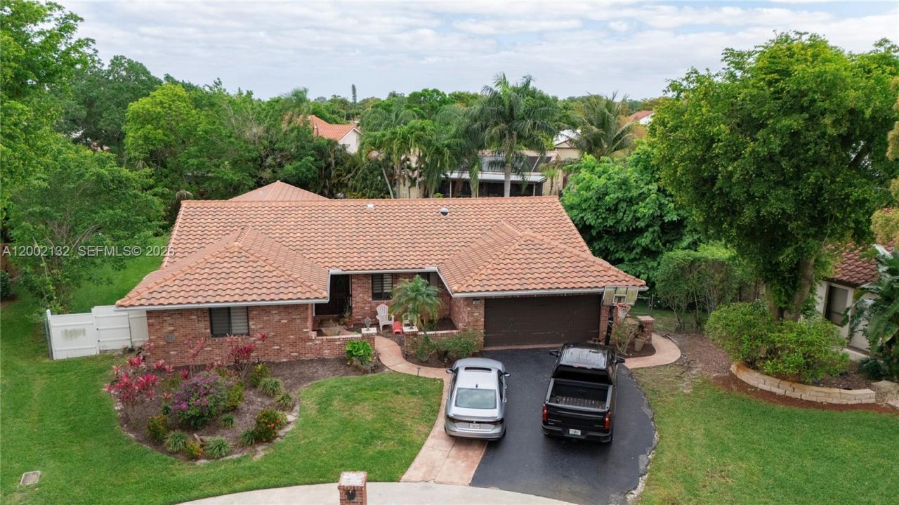 1030 NW 95th Ter, Plantation, FL 33322 Photo