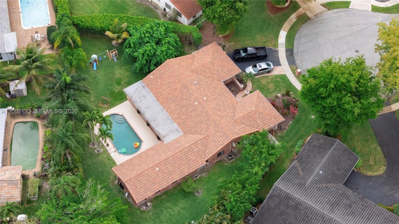 1030 NW 95th Ter, Plantation, FL 33322 Photo