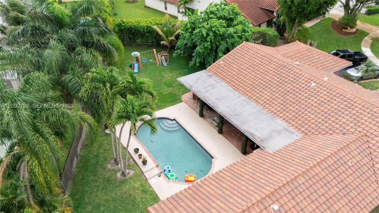 1030 NW 95th Ter, Plantation, FL 33322 Photo