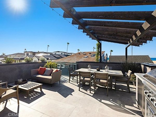 1139 W Balboa Blvd, Newport Beach, CA 92661