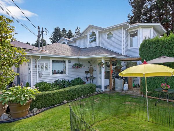 2852 Santana Dr, Langford, BC V9B 5B2