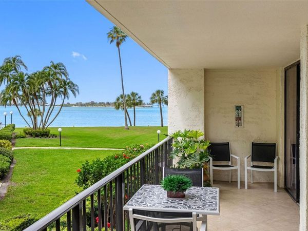 100 OAKMONT LANE, Unit 203, BELLEAIR, FL 33756