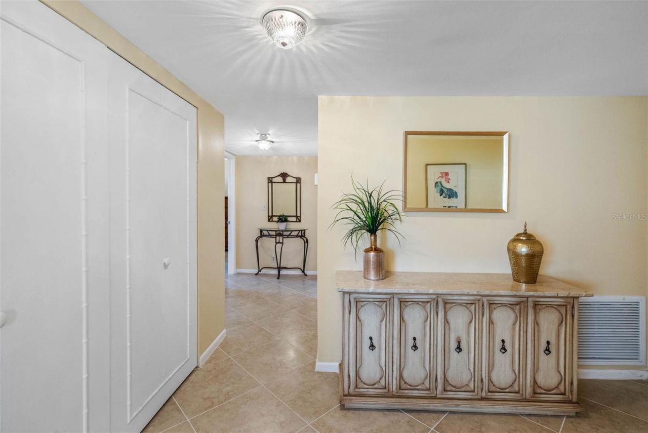 100 Oakmont Lane, Unit 203, Belleair, FL 33756 Photo