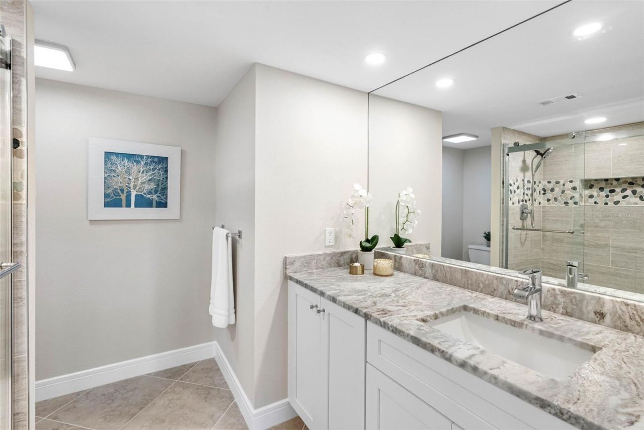 100 Oakmont Lane, Unit 203, Belleair, FL 33756 Photo