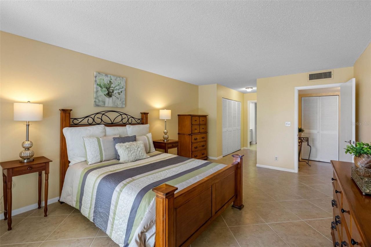 100 Oakmont Lane, Unit 203, Belleair, FL 33756 Photo