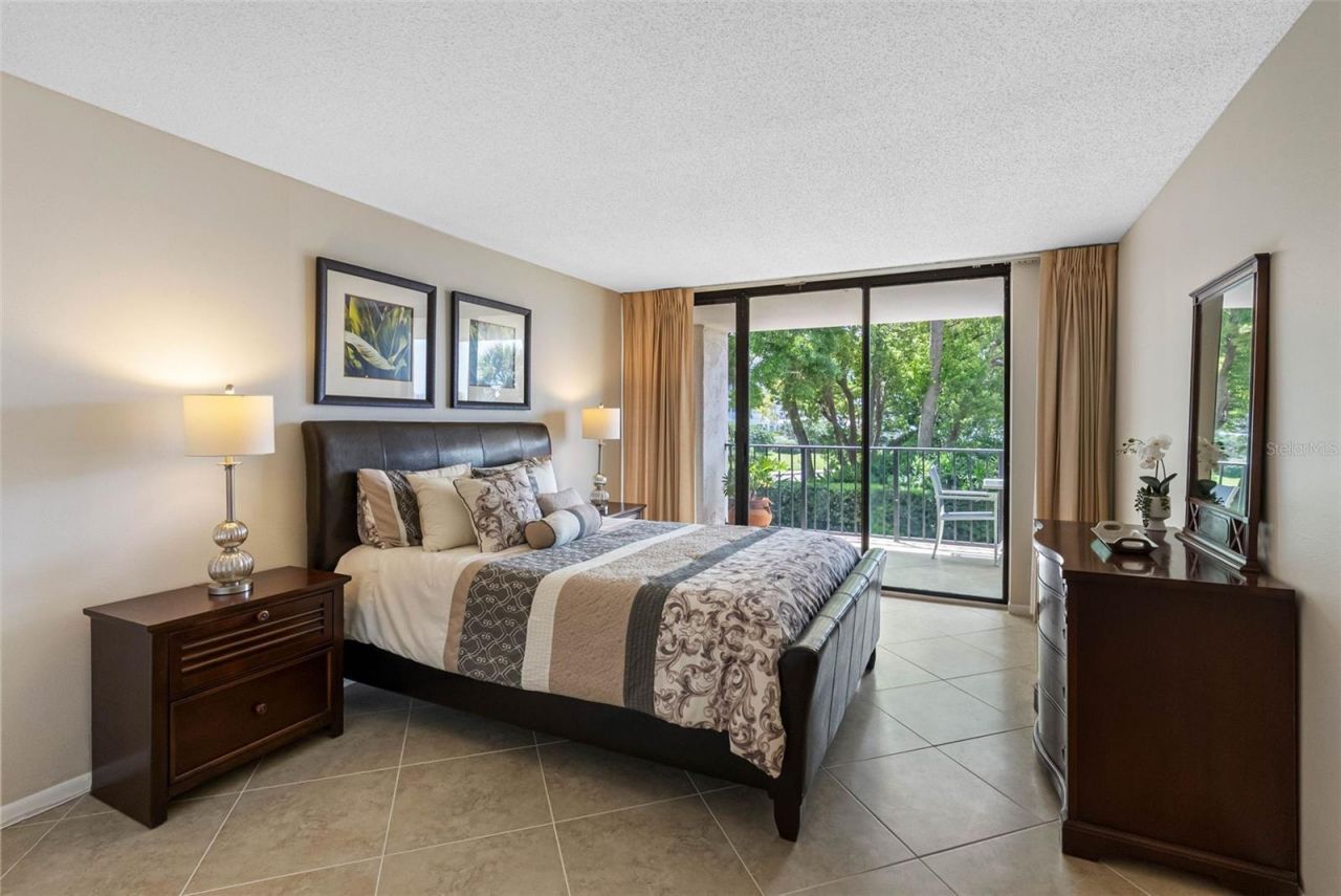 100 Oakmont Lane, Unit 203, Belleair, FL 33756 Photo