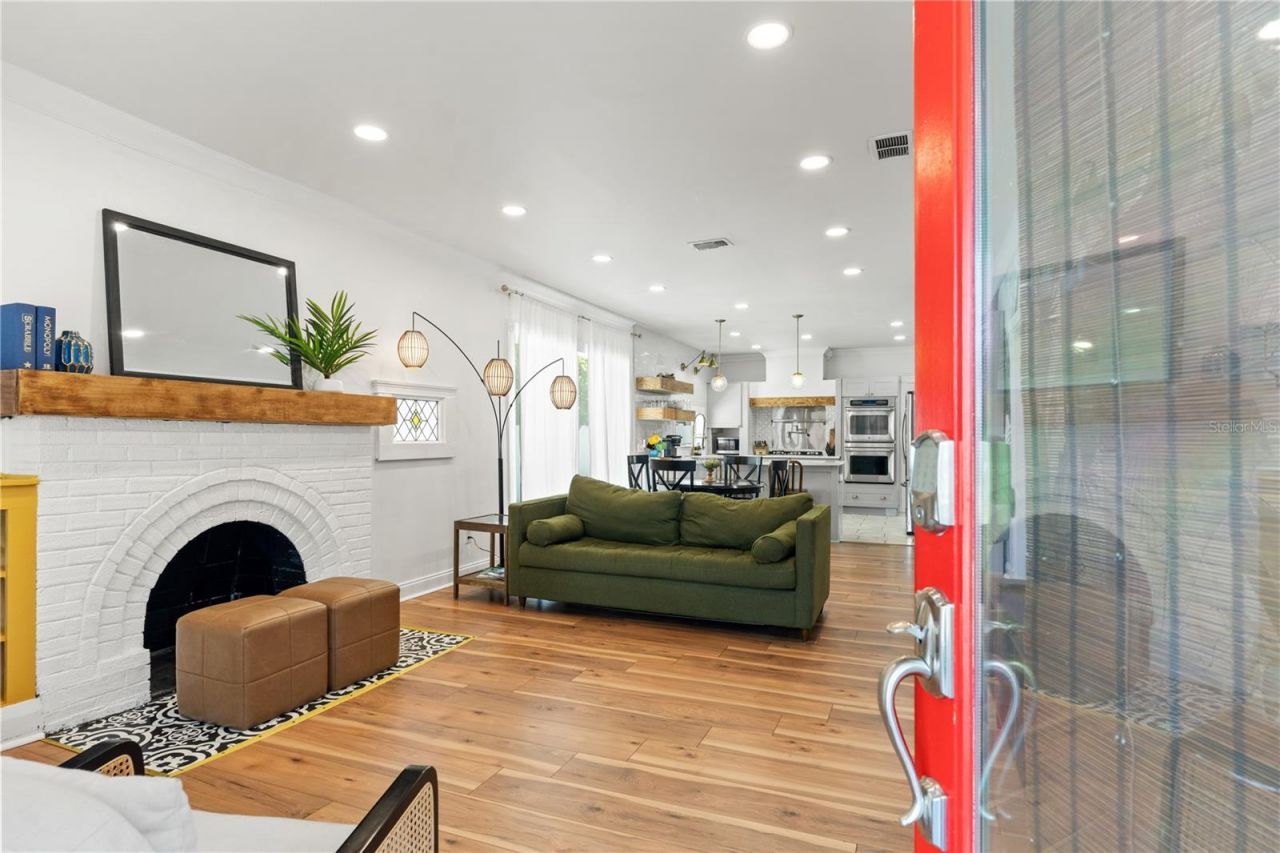 324 W Haya Street, Tampa, FL 33603 Photo