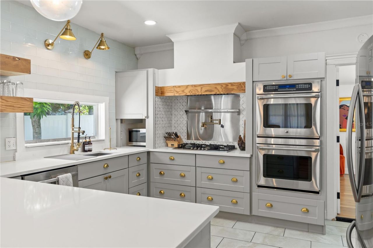 324 W Haya Street, Tampa, FL 33603 Photo