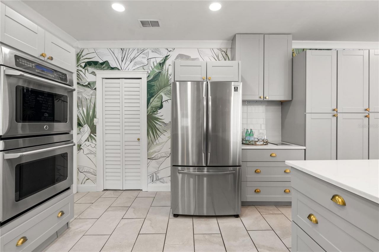 324 W Haya Street, Tampa, FL 33603 Photo