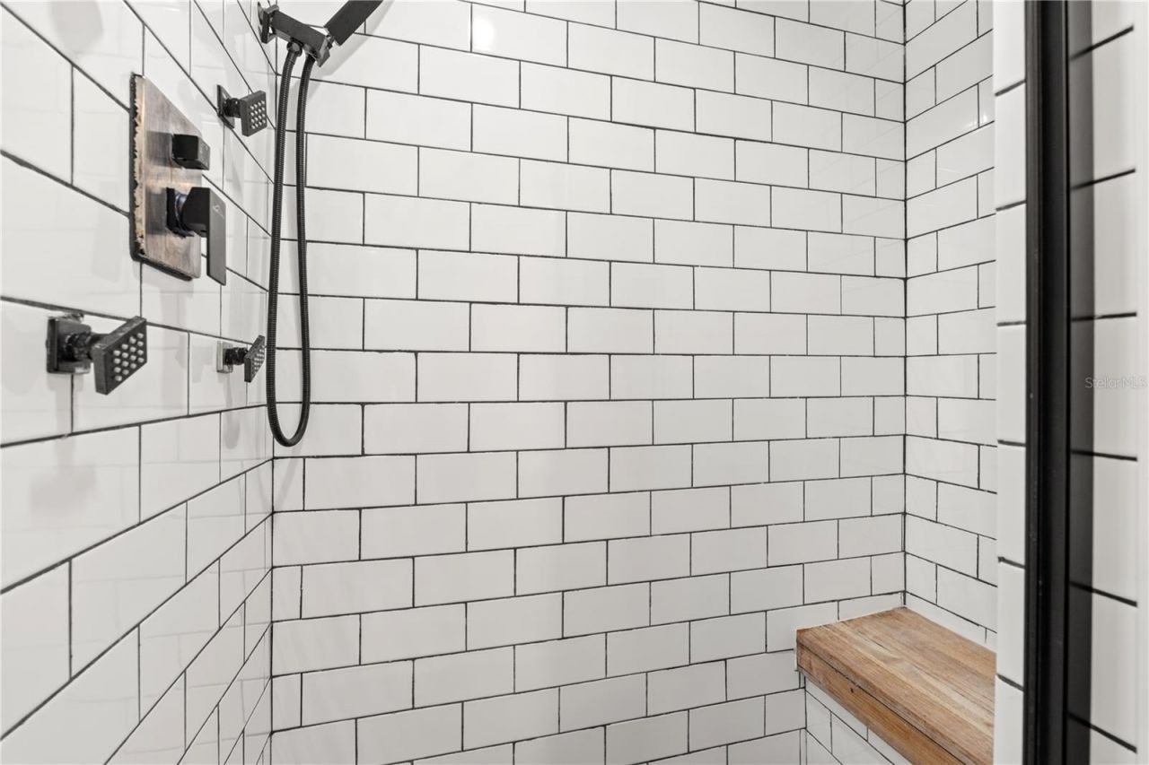 324 W Haya Street, Tampa, FL 33603 Photo