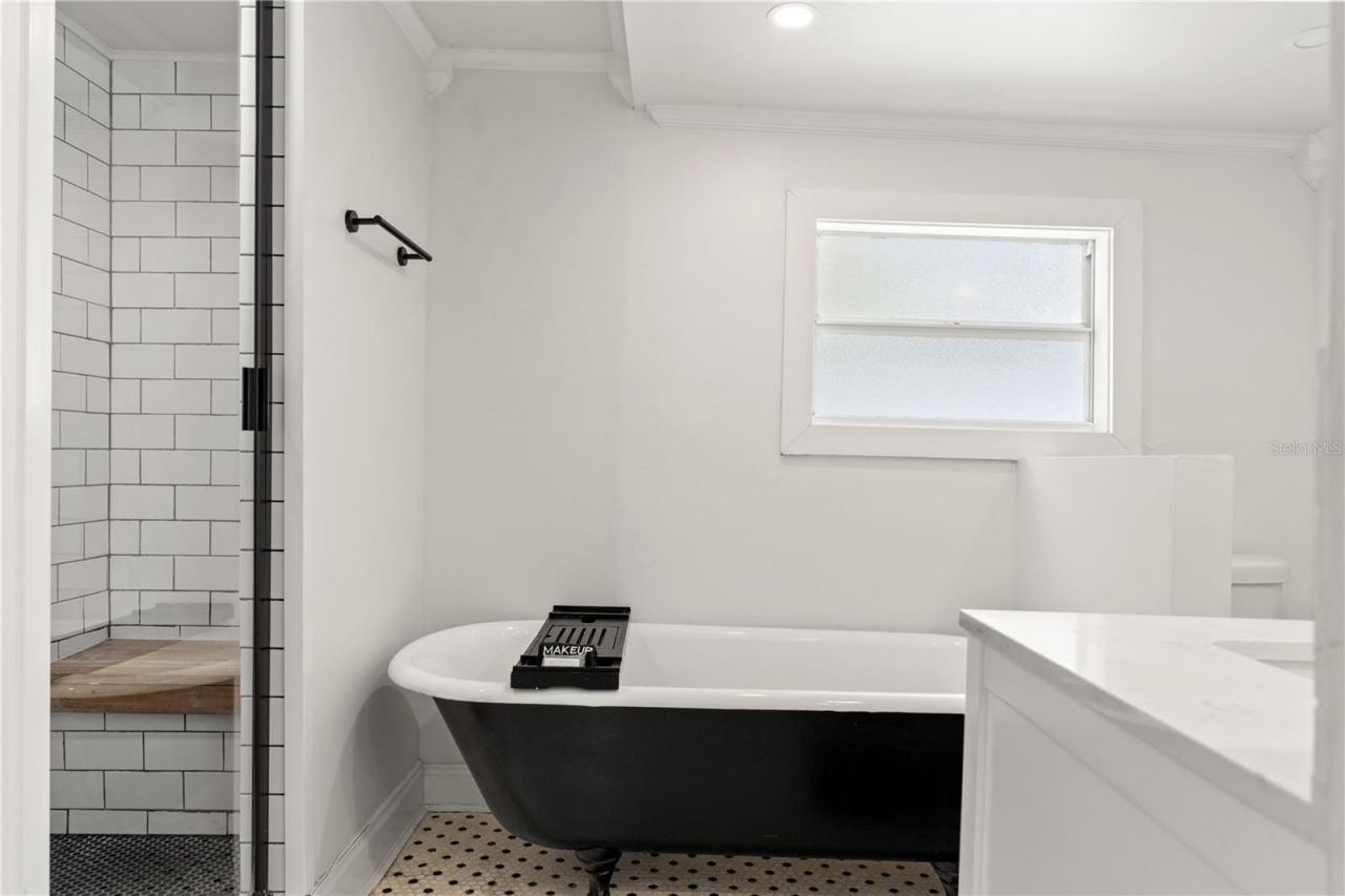 324 W Haya Street, Tampa, FL 33603 Photo