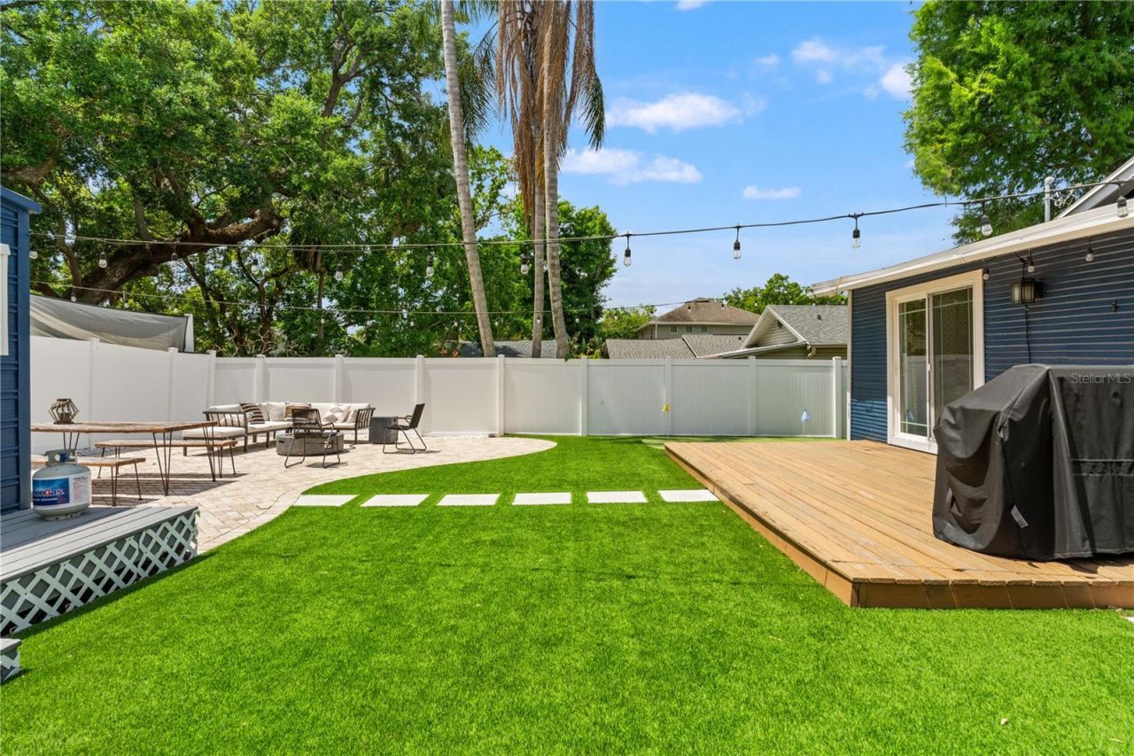 324 W Haya Street, Tampa, FL 33603 Photo