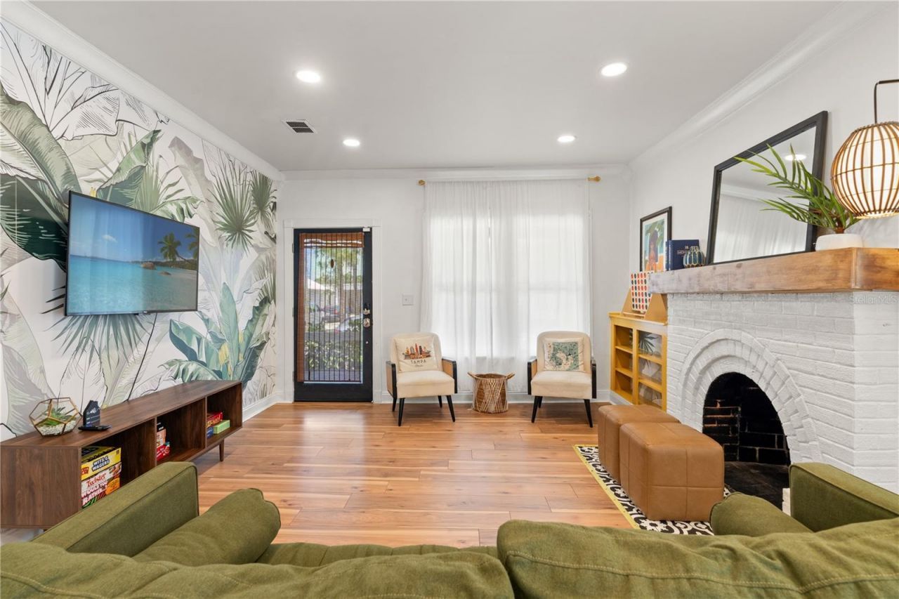 324 W Haya Street, Tampa, FL 33603 Photo