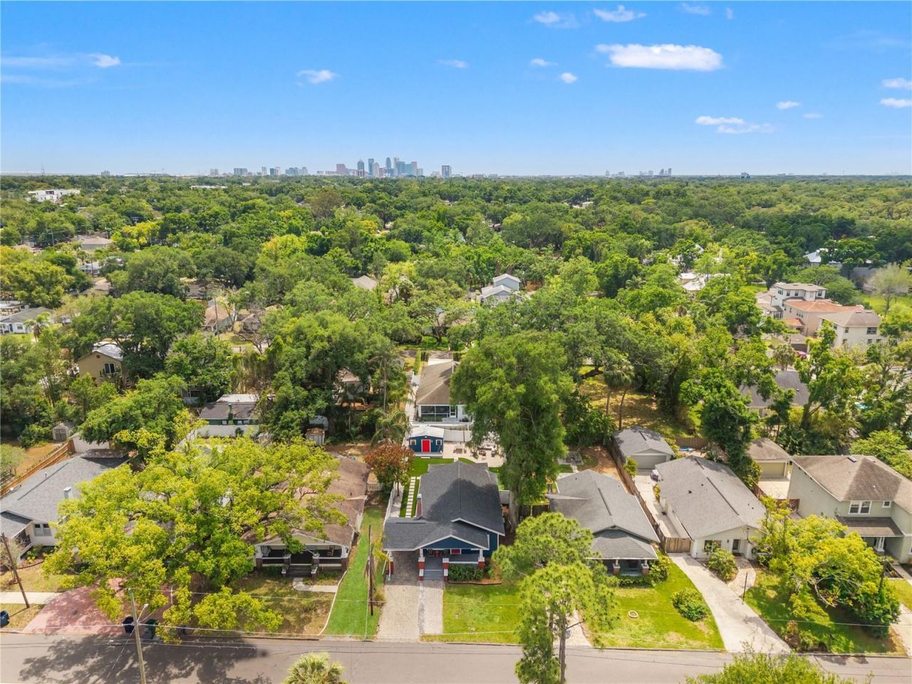 324 W Haya Street, Tampa, FL 33603 Photo