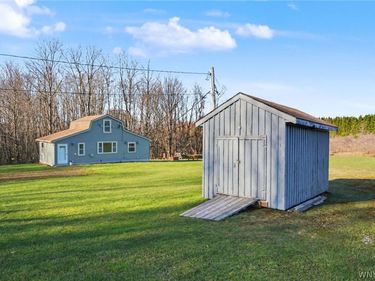 4334 Town Line Road , Yorkshire, NY 14042