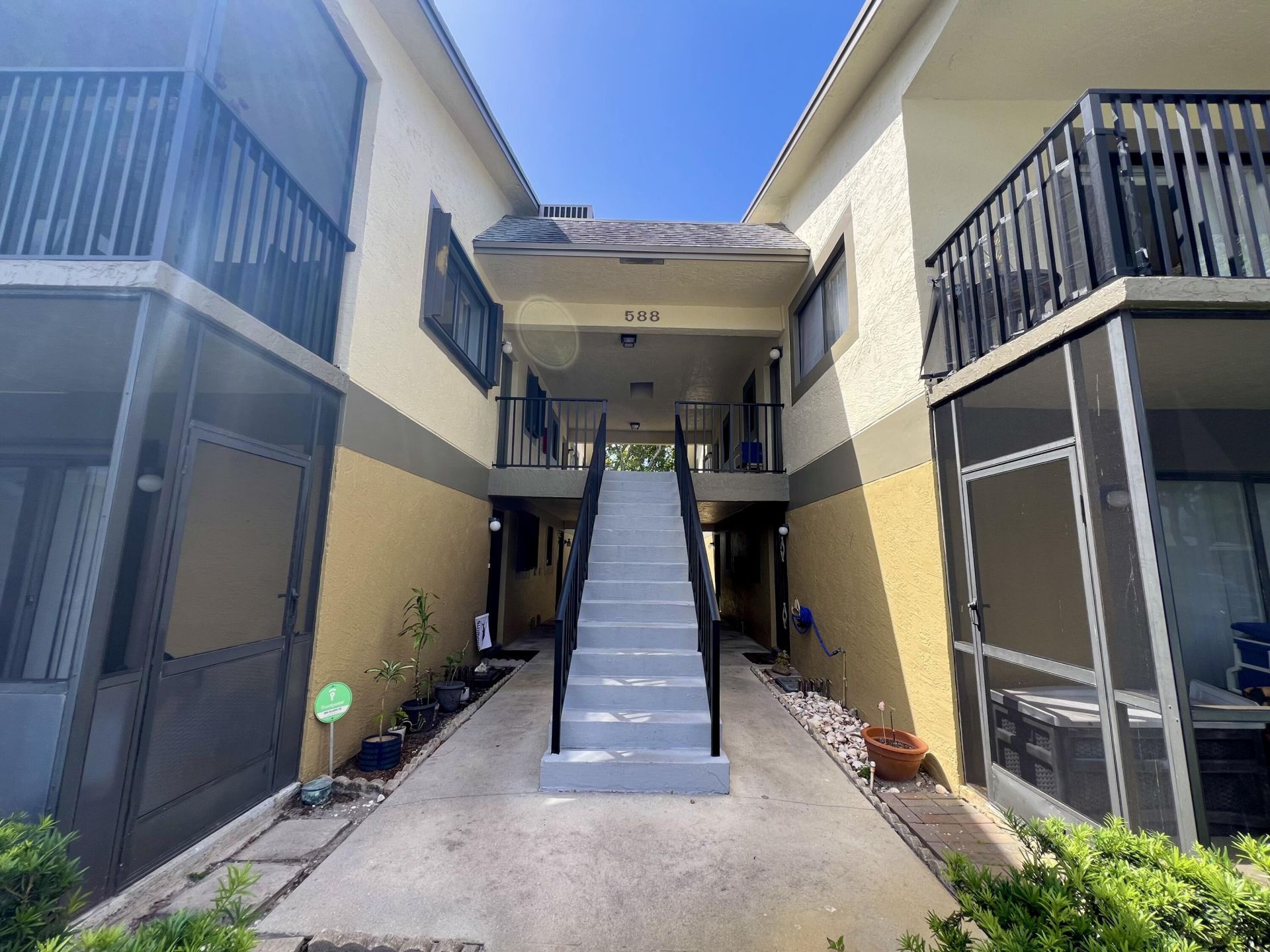 588 Trace Circle, Unit 203, Deerfield Beach, FL 33441 Photo