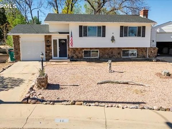 11 MacGregor Road, Pueblo, CO 81001