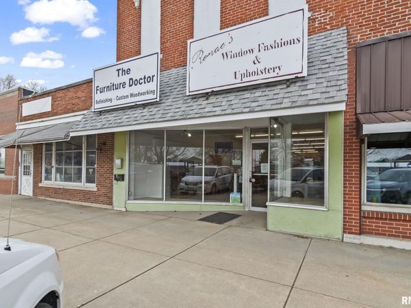 145 S 2ND Street, Girard, IL 62640