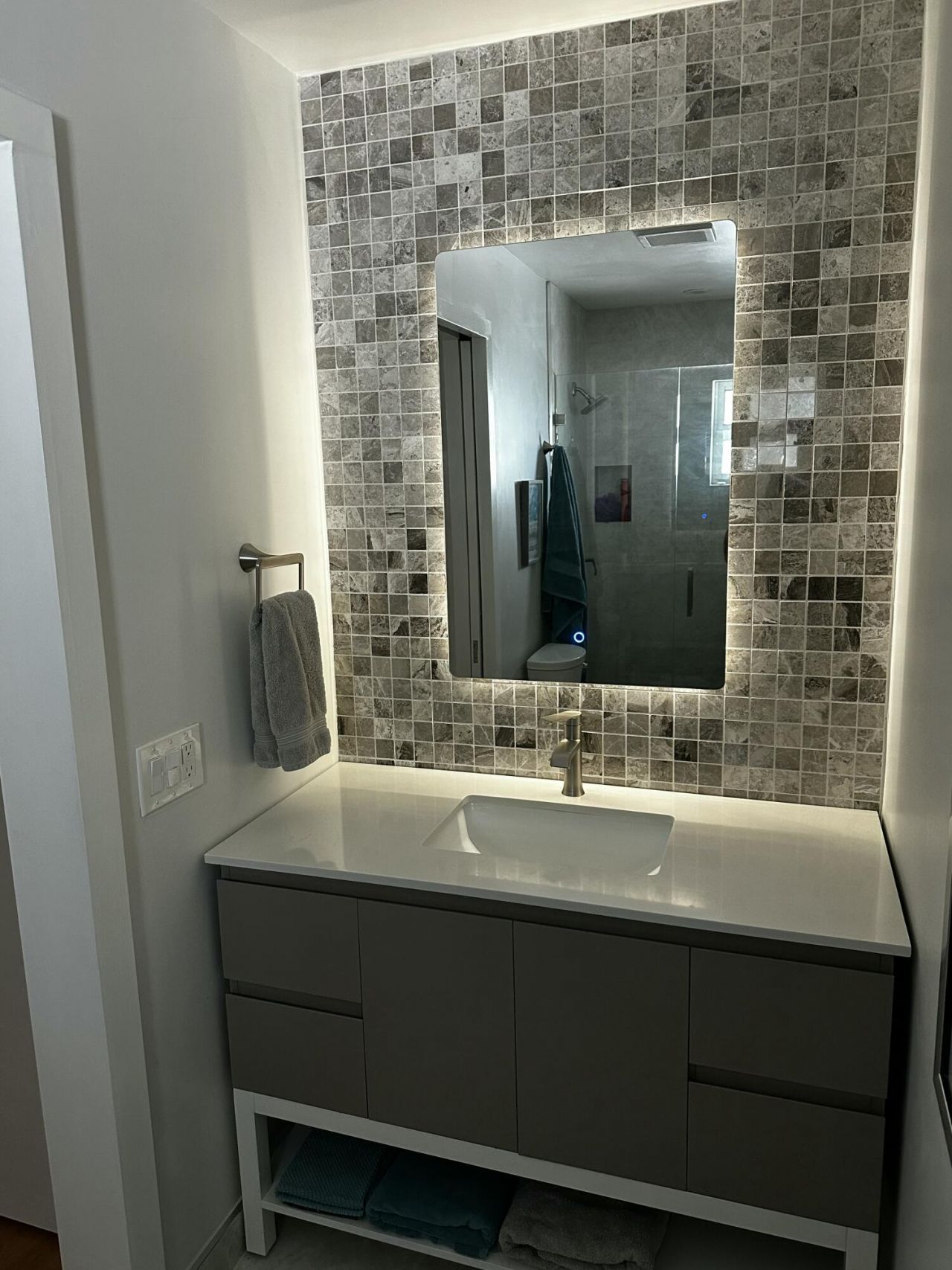 8691 NW 28th Place, Sunrise, FL 33322 Photo