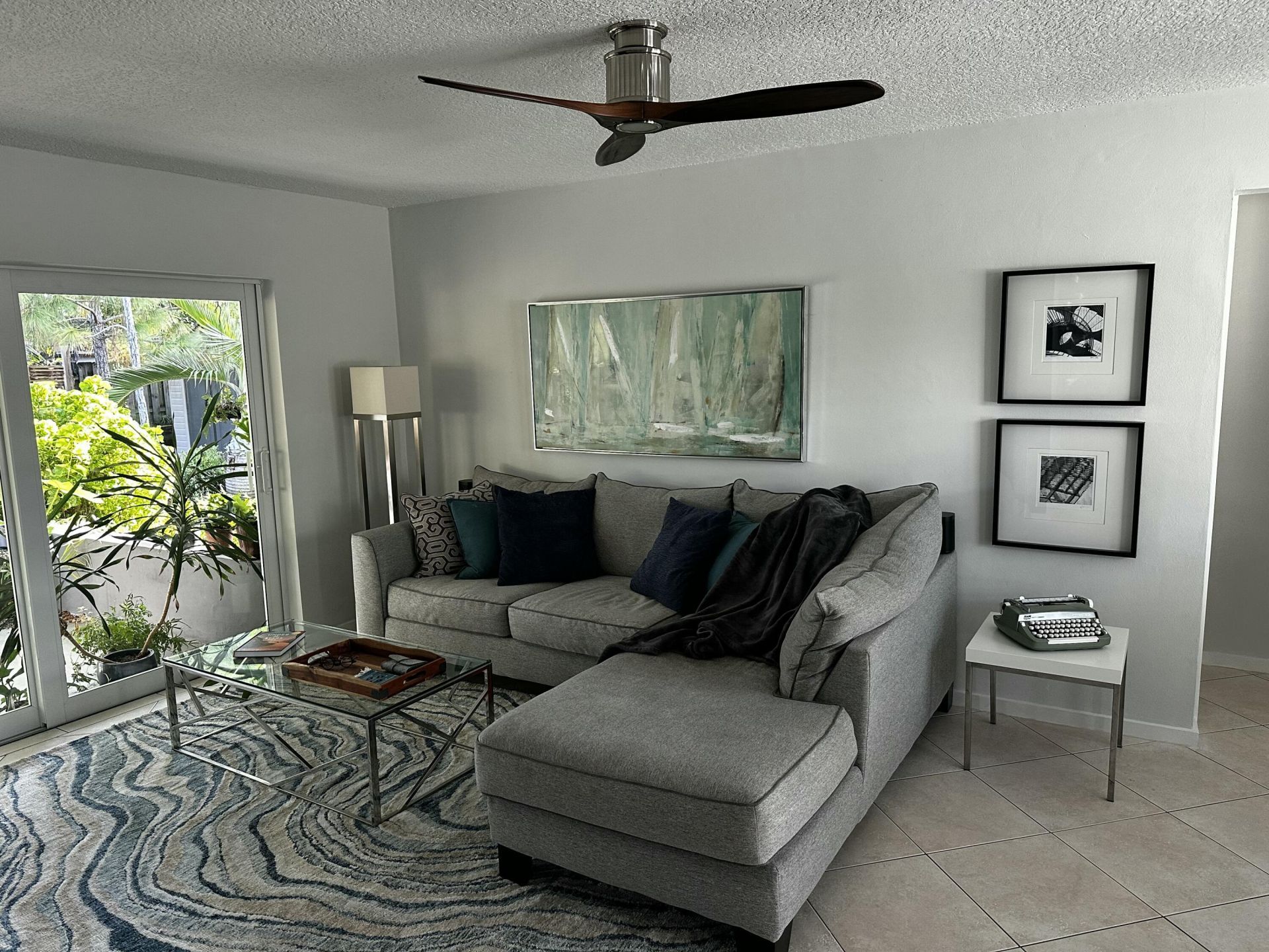 8691 NW 28th Place, Sunrise, FL 33322 Photo