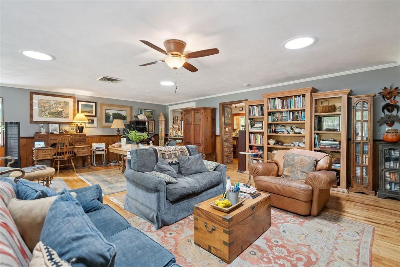 295 Frances Circle, Altamonte Springs, FL 32701 Photo