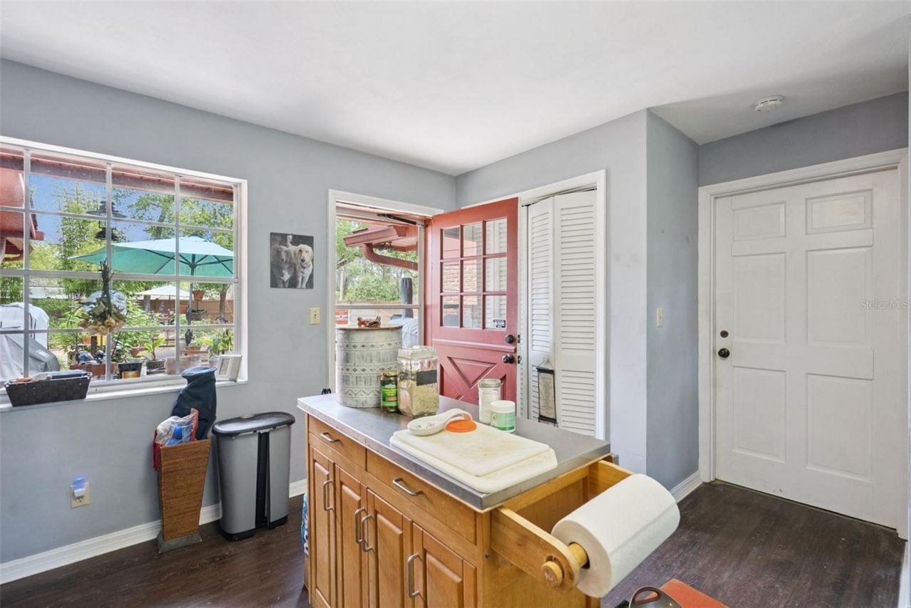 295 Frances Circle , Altamonte Springs, FL 32701 Photo