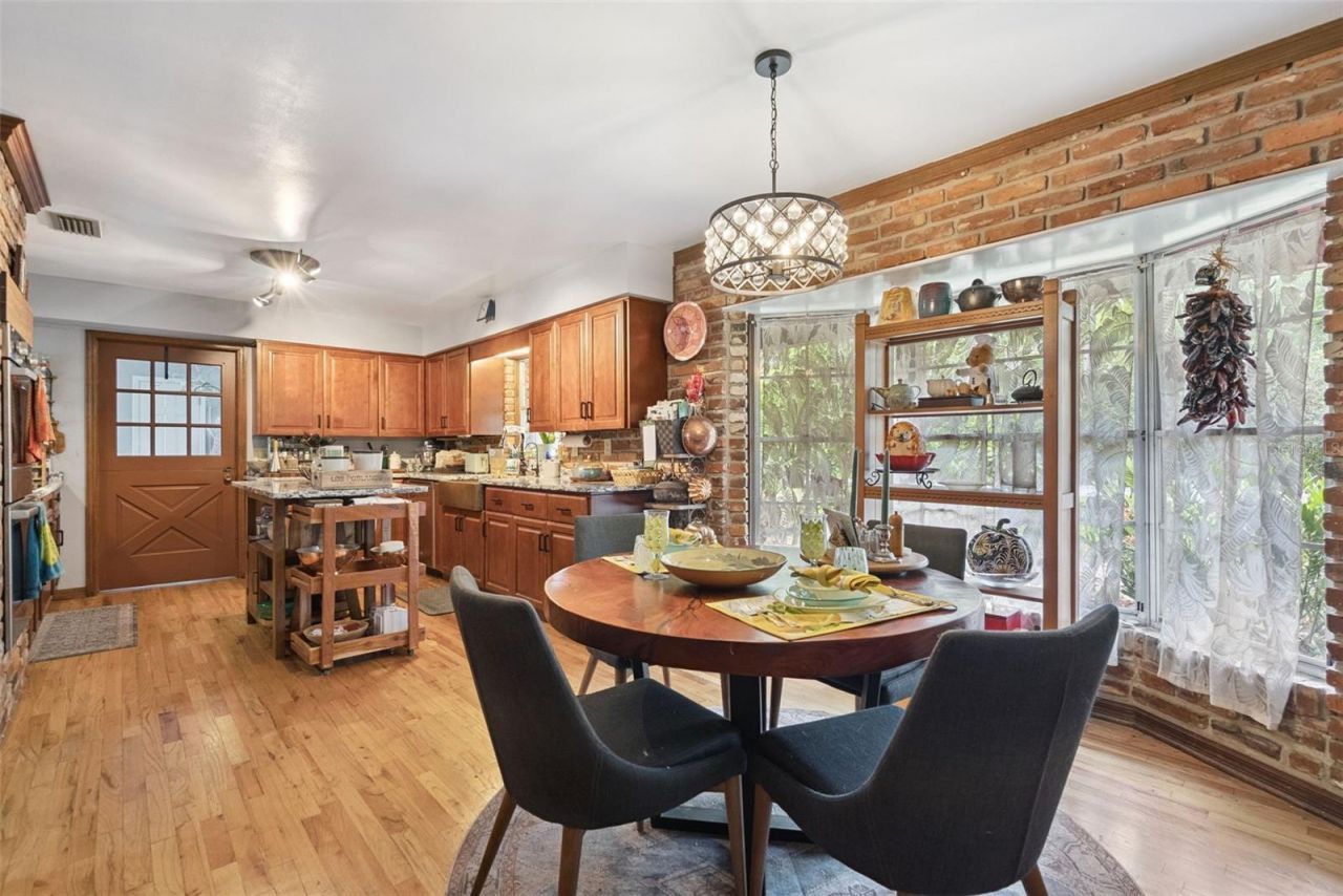 295 Frances Circle , Altamonte Springs, FL 32701 Photo