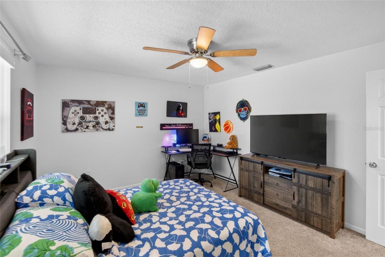 1668 Allens Ridge Drive N, Palm Harbor, FL 34683 Photo