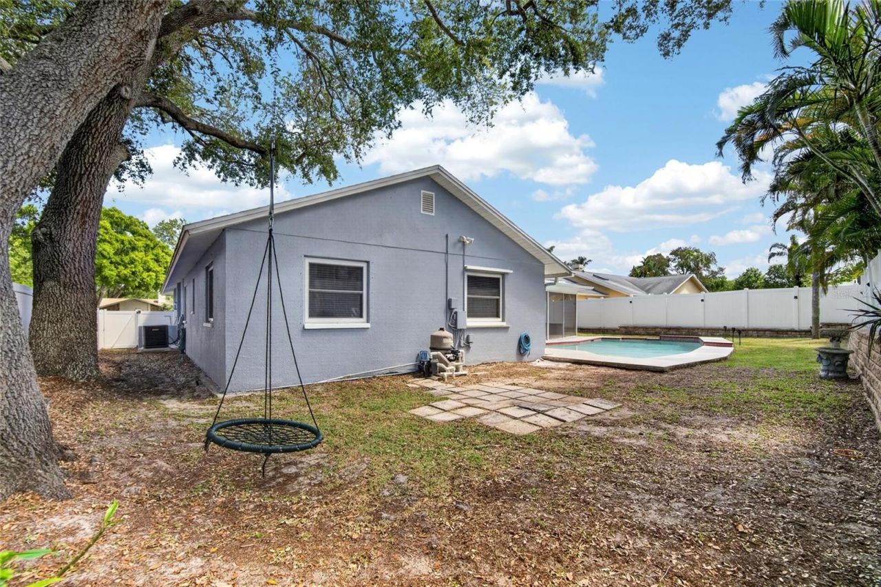 1668 Allens Ridge Drive N, Palm Harbor, FL 34683 Photo
